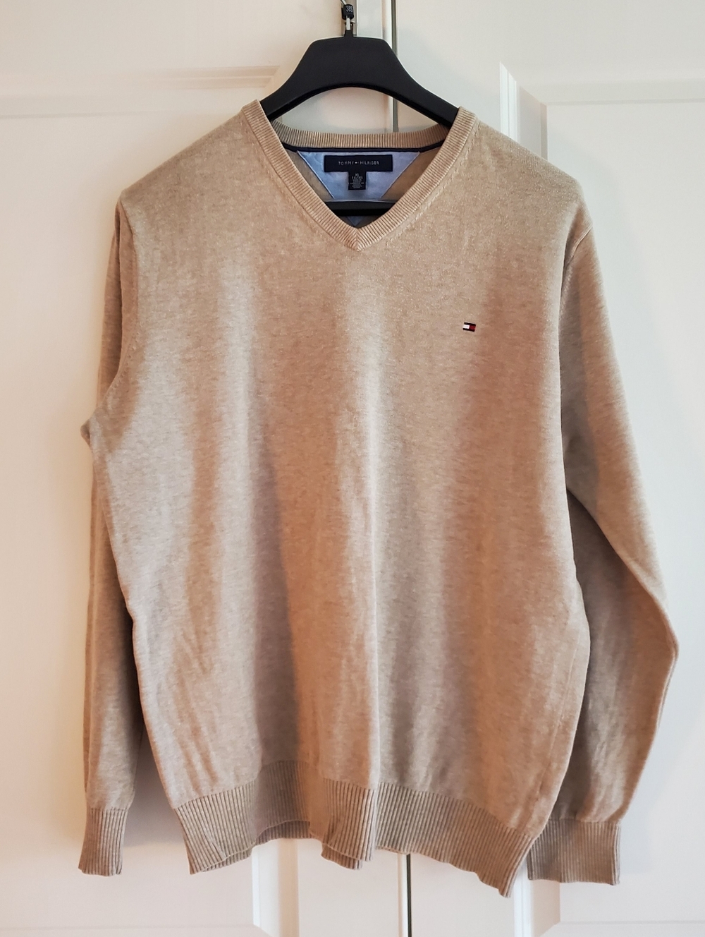 Tommy Hilfiger Classic V-Neck Men's Pullover 100% Cotton Sweater Size XL Beige